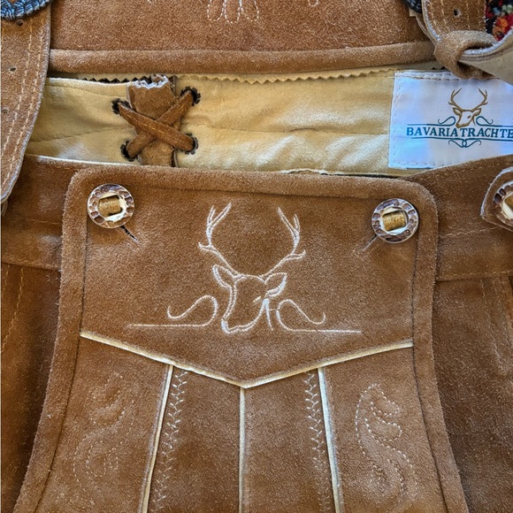 Brown Suede Lederhosen with Suspenders - Picture 5 of 9